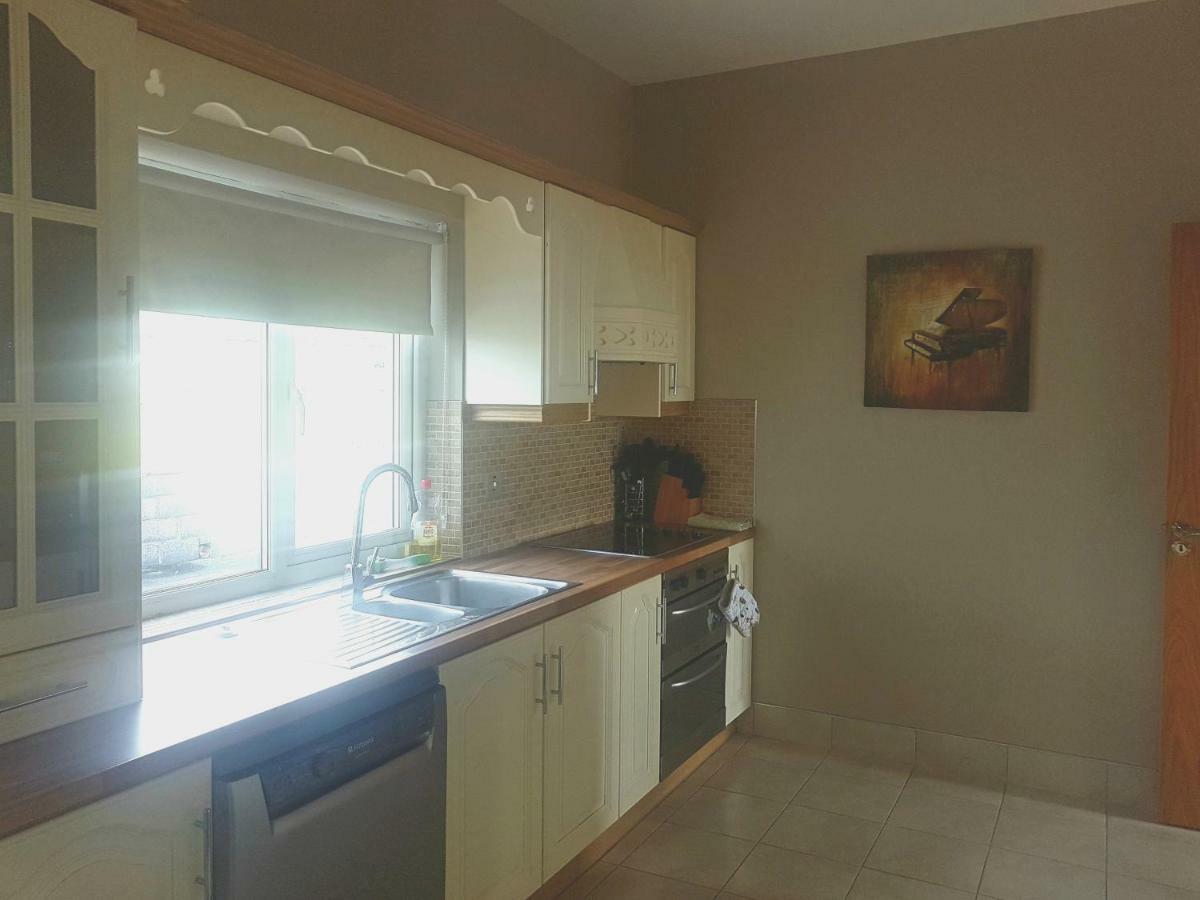 Wild Atlantic Way Cottage Dooagh Exterior foto